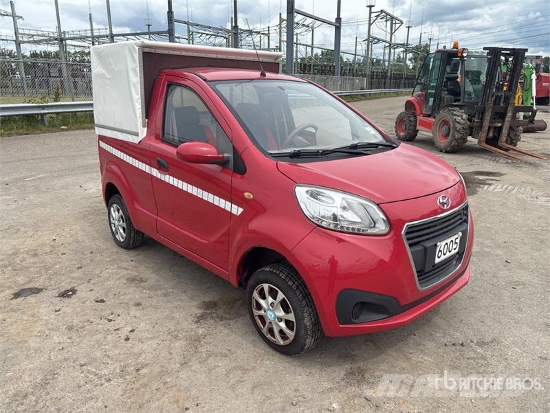 ShiFeng SFDS2B 4x2 Electric Mini Pickup (Inoperable) Andre varebiler