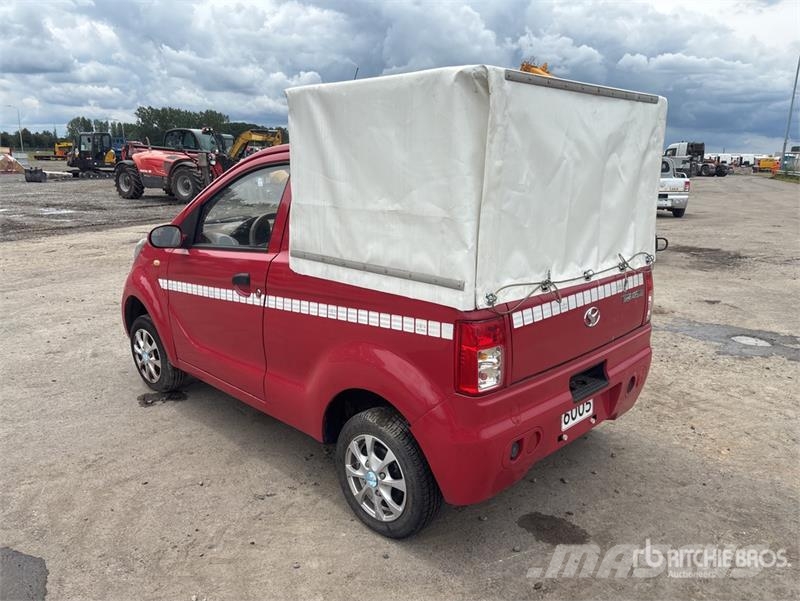ShiFeng SFDS2B 4x2 Electric Mini Pickup (Inoperable) Andre varebiler