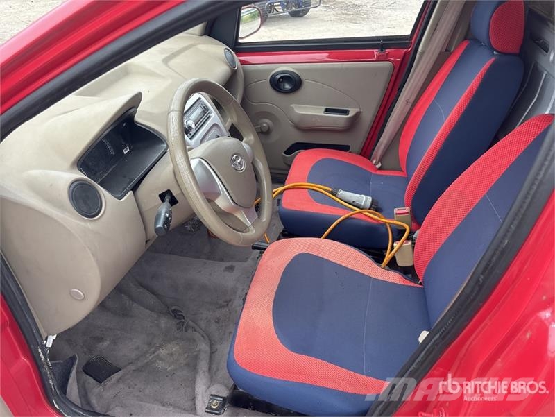 ShiFeng SFDS2B 4x2 Electric Mini Pickup (Inoperable) Andre varebiler