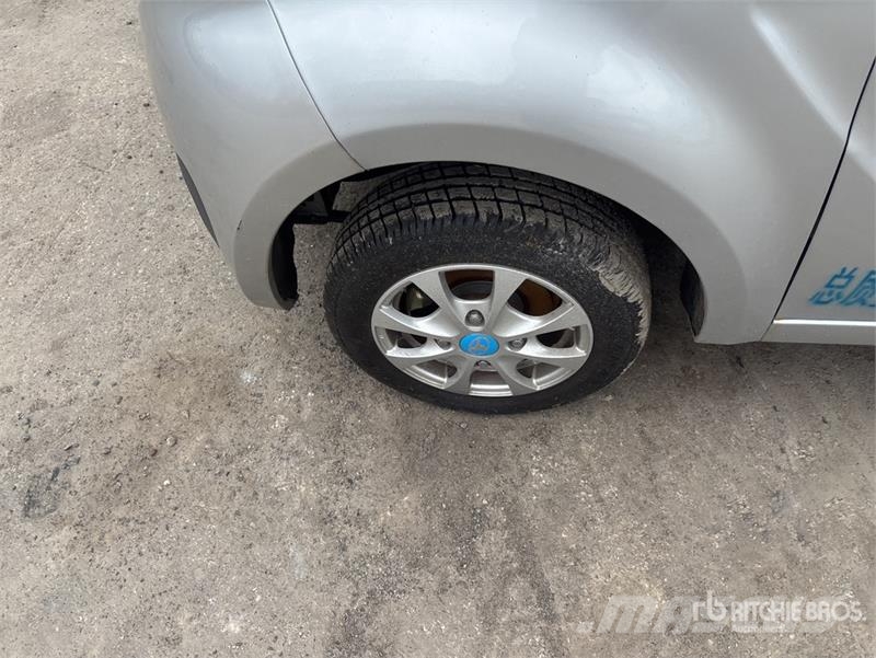 ShiFeng SFDS2D 4x2 Electric Mini Pickup (Inoperable) Andre varebiler