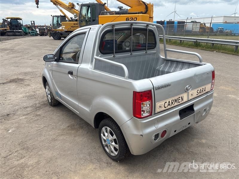 ShiFeng SFDS2D 4x2 Electric Mini Pickup (Inoperable) Andre varebiler