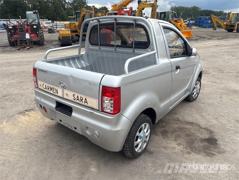 ShiFeng SFDS2D 4x2 Electric Mini Pickup (Inoperable) Andre varebiler