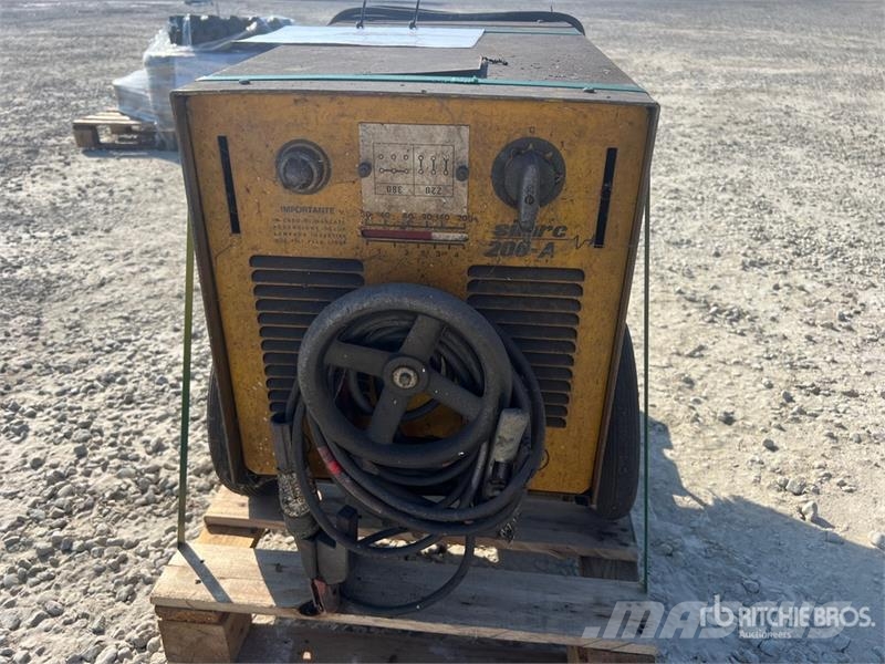 Silarc 200A Welding Machine Wire Feeder Keevitusagregaadid