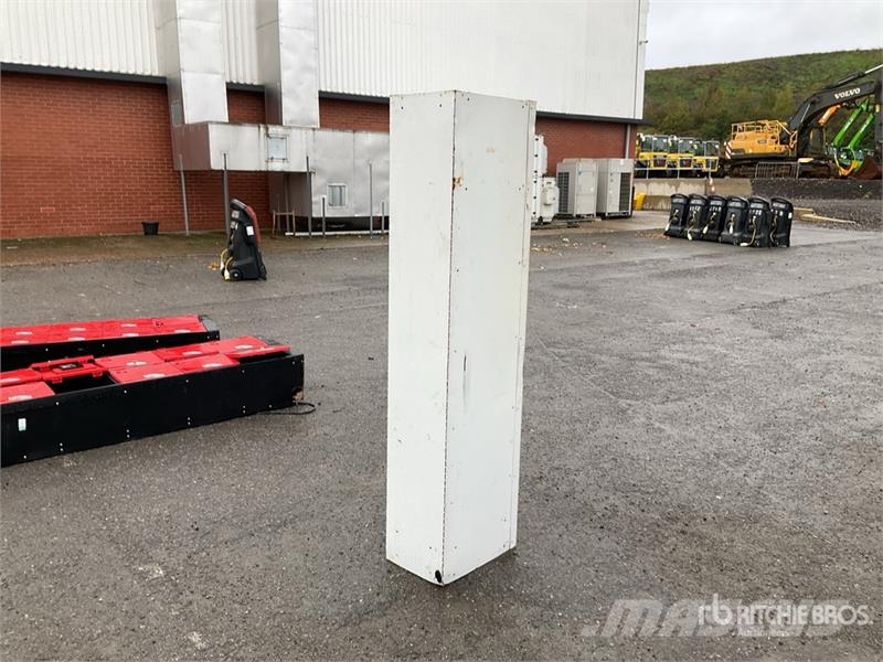  Silverline Tool Cabinet Maszyny budowlane - Inne