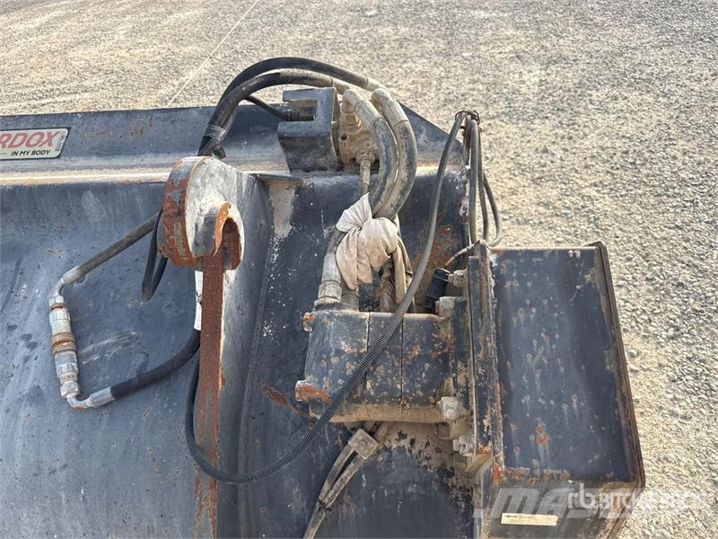 Sima S75 Wheel Loader Bucket دلاء