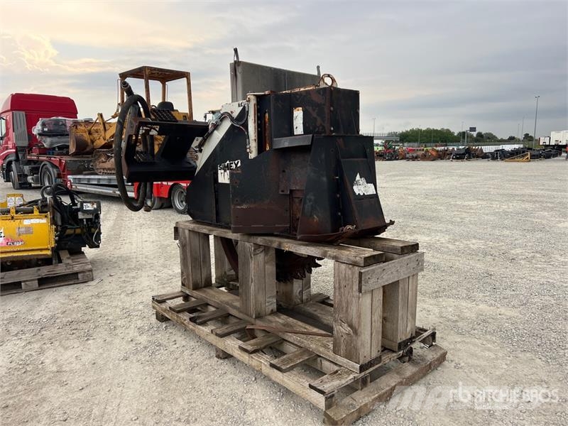 Simex T450 Skid Steer Trencher Freze za kopanje jarkov Trenčerji