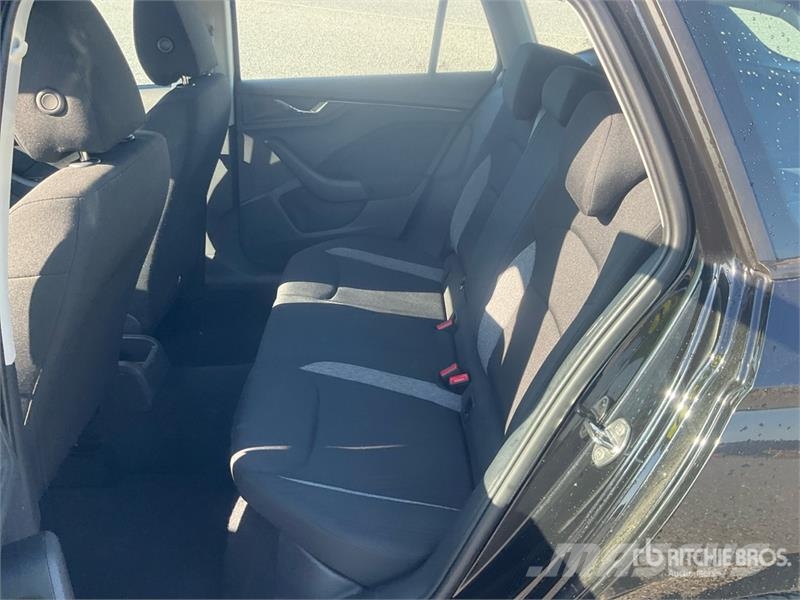 Skoda Kamiq 1.0 TSI 70 KW Essence Automobile Cars