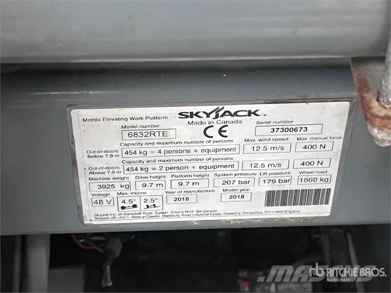 SkyJack 6832RTE Electric Scissor Lift Šķerveida pacēlāji