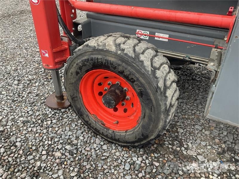 SkyJack 8841 RT 4x4 Diesel Scissor Lift Scheren-Arbeitsbühnen