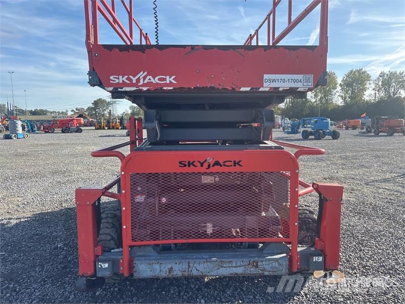 SkyJack 9250RT 4x4 Diesel Scissor Lift Scheren-Arbeitsbühnen