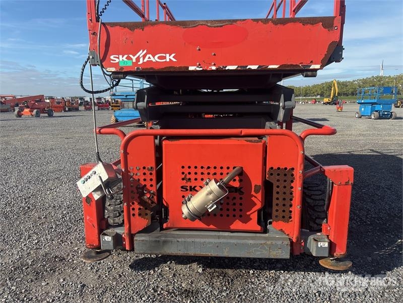 SkyJack 9250RT 4x4 Diesel Scissor Lift Scheren-Arbeitsbühnen