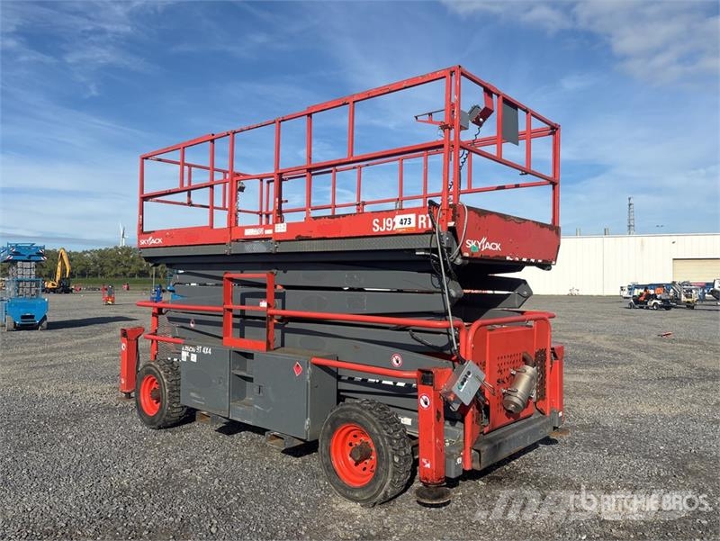 SkyJack 9250RT 4x4 Diesel Scissor Lift Scheren-Arbeitsbühnen