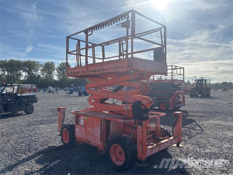 SkyJack Diesel Scissor Lift Scheren-Arbeitsbühnen