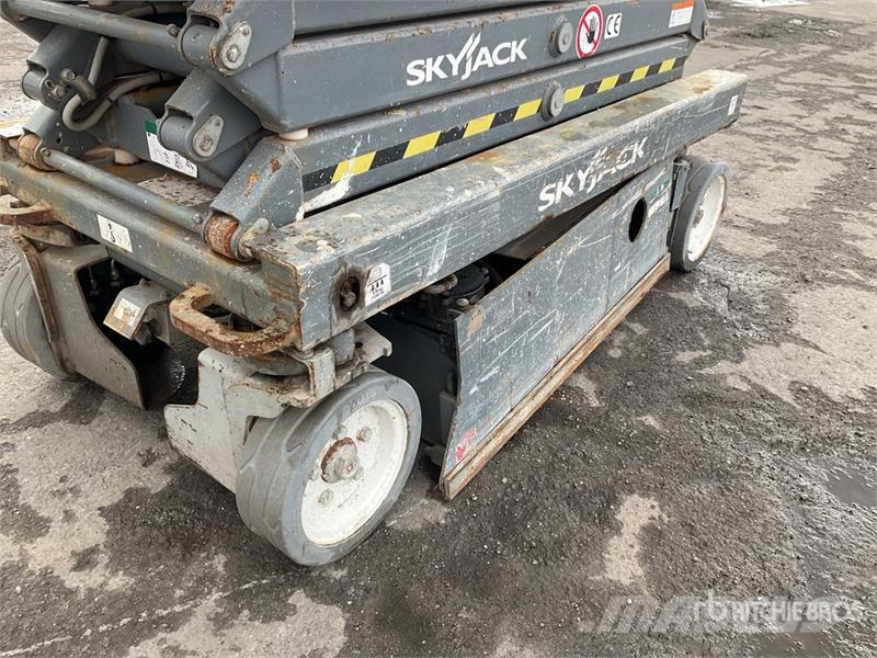 SkyJack SJ 3219 Electric Scissor Lift Šķerveida pacēlāji