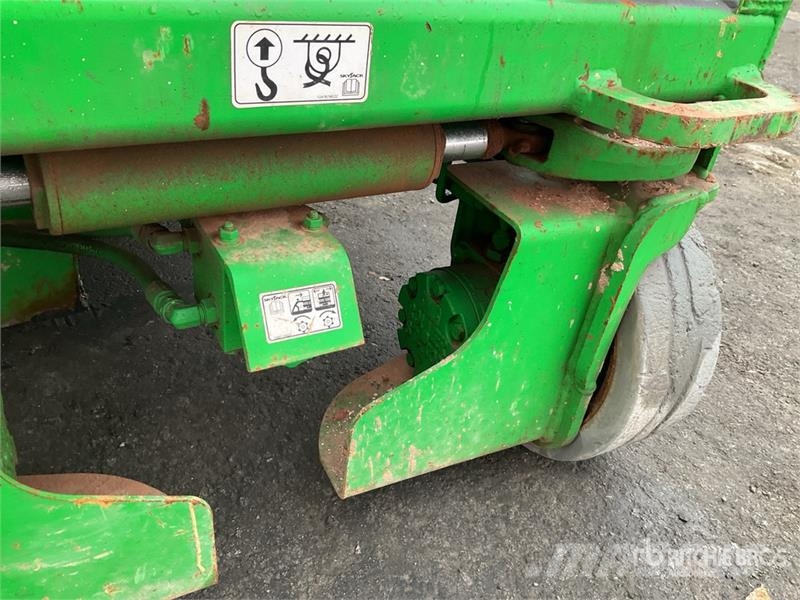 SkyJack SJ 3219 Electric Scissor Lift Škaraste platforme