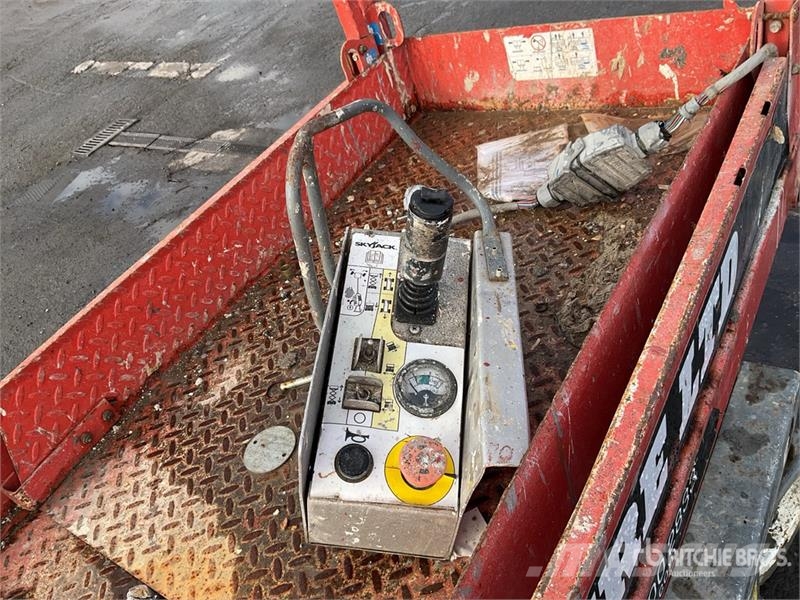 SkyJack SJ 3219 Electric Scissor Lift Šķerveida pacēlāji