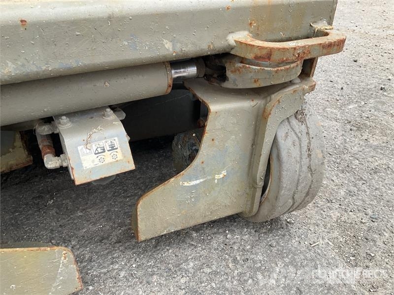SkyJack SJ 3219 Electric Electric Scissor Lift Käärtõstukid