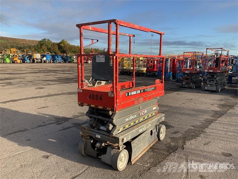 SkyJack SJ 3219 Scissor Lift Scheren-Arbeitsbühnen