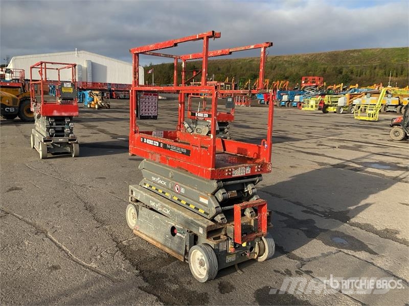 SkyJack SJ 3219 Scissor Lift Scheren-Arbeitsbühnen