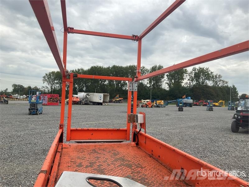 SkyJack SJ III 3226 Electric Scissor Lift (Inoperable) Scheren-Arbeitsbühnen