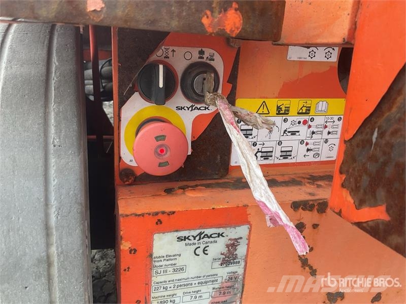 SkyJack SJ III 3226 Electric Scissor Lift (Inoperable) Škarjaste dvižne ploščadi