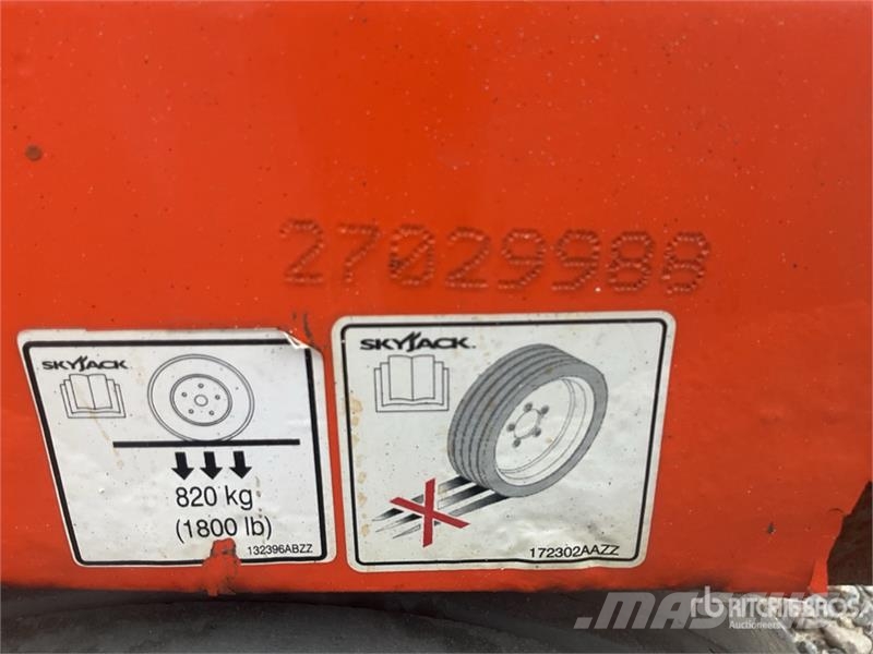 SkyJack SJ III 3226 Electric Scissor Lift (Inoperable) Škarjaste dvižne ploščadi