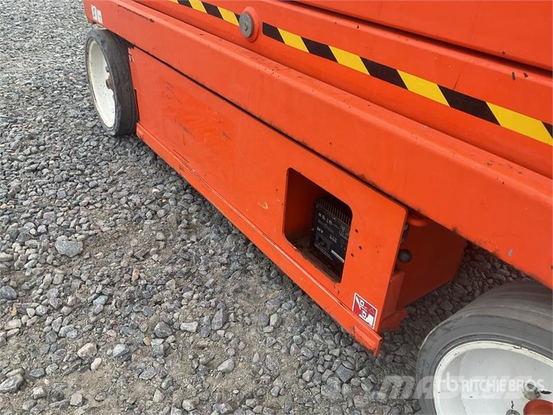 SkyJack SJ III 3226 Electric Scissor Lift (Inoperable) Scheren-Arbeitsbühnen