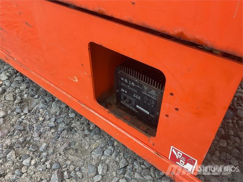 SkyJack SJ III 3226 Electric Scissor Lift (Inoperable) Scheren-Arbeitsbühnen