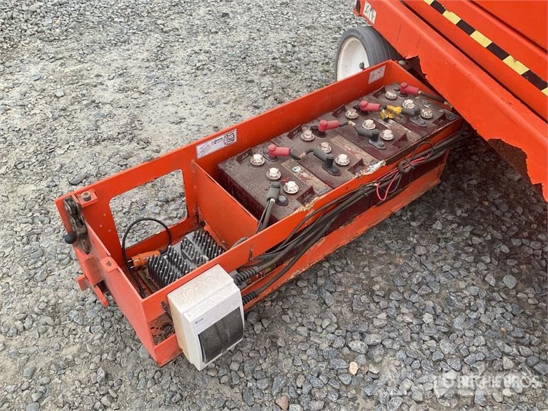 SkyJack SJ III 3226 Electric Scissor Lift (Inoperable) Škarjaste dvižne ploščadi