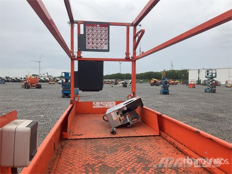 SkyJack SJ III 3226 Electric Scissor Lift (Inoperable) Scheren-Arbeitsbühnen