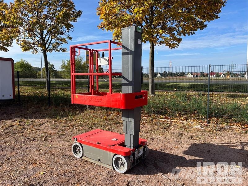 SkyJack SJ12 Vertikalna dvigala