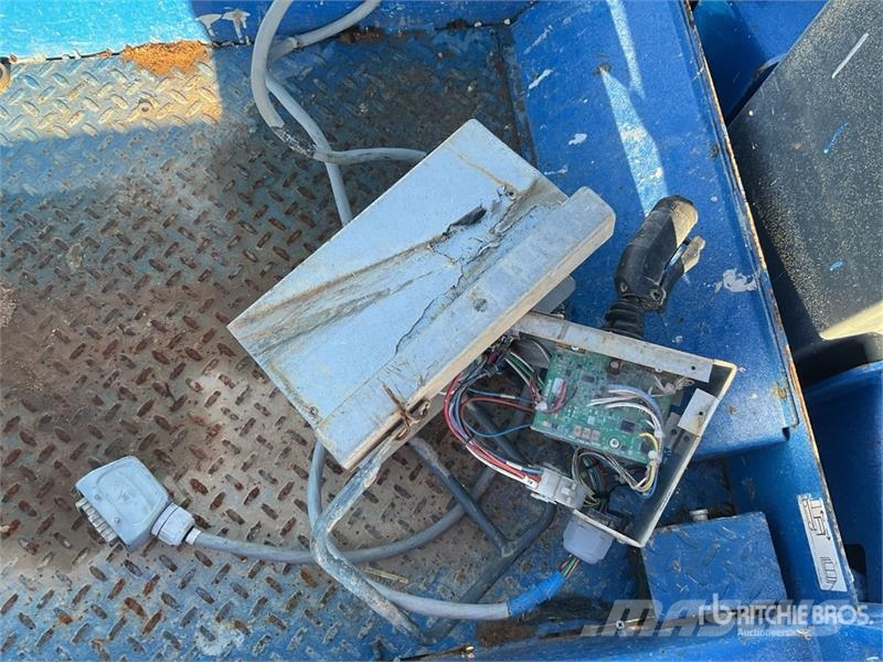 SkyJack SJ12 Used Personnel lifts and access elevators