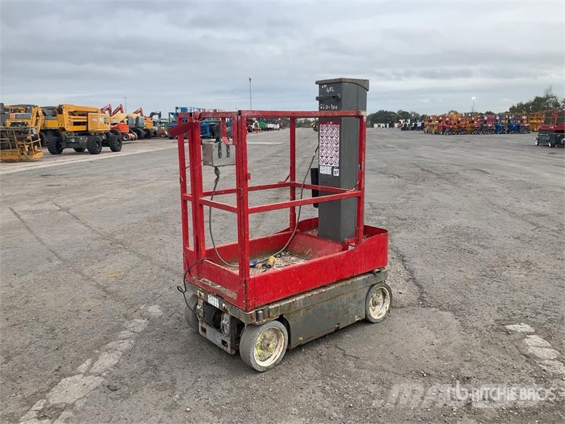 SkyJack SJ12 Vertikalna dvigala
