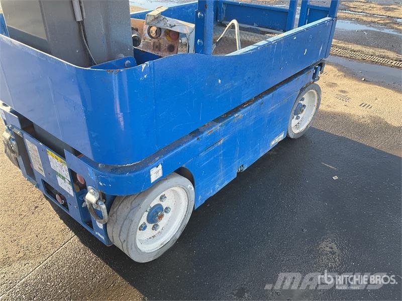 SkyJack SJ12 Used Personnel lifts and access elevators