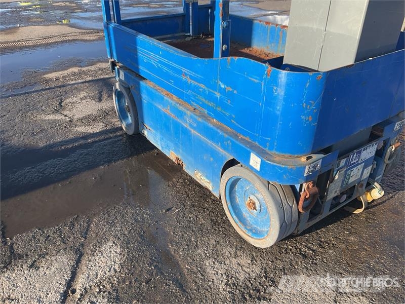 SkyJack SJ12 Used Personnel lifts and access elevators