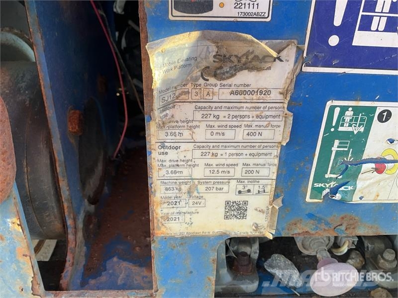 SkyJack SJ12 Used Personnel lifts and access elevators