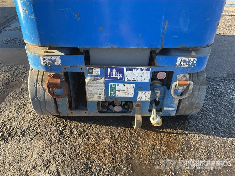 SkyJack SJ12 Used Personnel lifts and access elevators