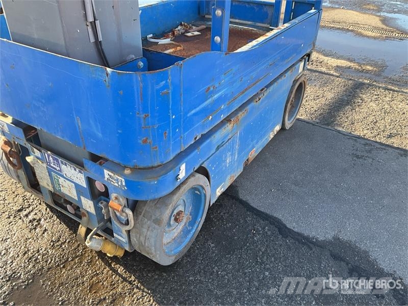 SkyJack SJ12 Used Personnel lifts and access elevators