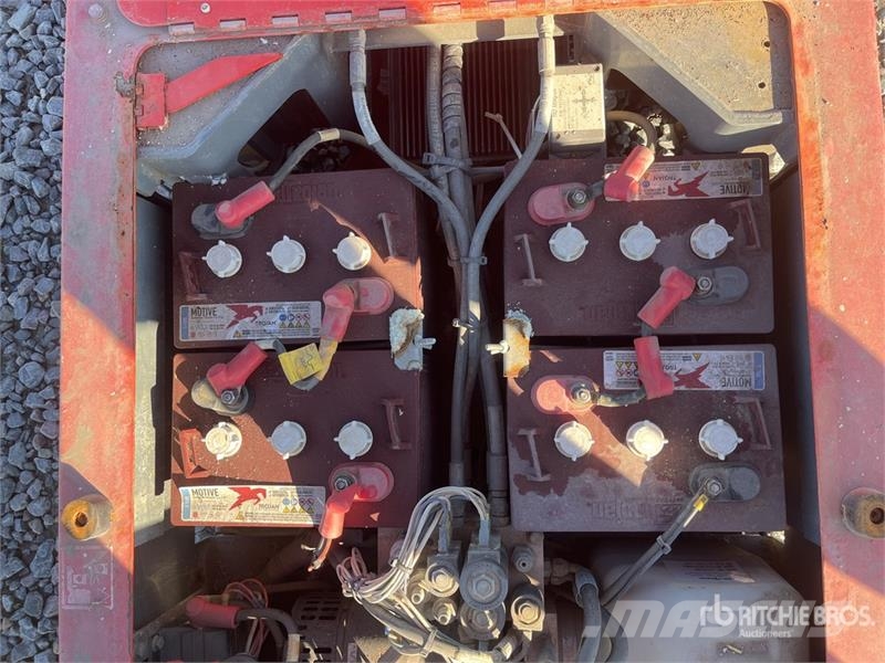 SkyJack SJ12 Electric Scissor Lift (Inoperable) Škarjaste dvižne ploščadi