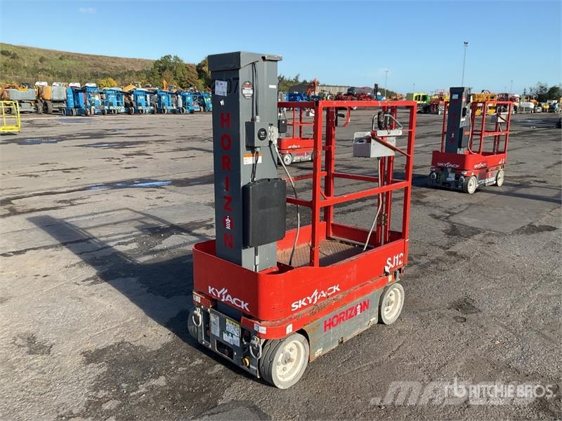 SkyJack SJ12 Vertical Mast Lift Used Personnel lifts and access elevators