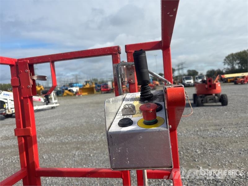 SkyJack SJ12 Vertical Mast Lift Vertikalna dvigala