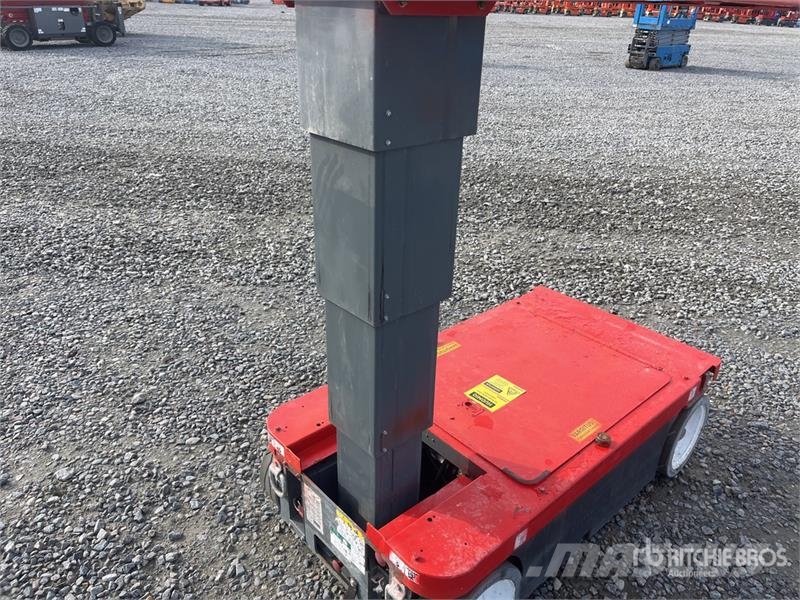 SkyJack SJ12 Vertical Mast Lift رافعات السارية الرأسية