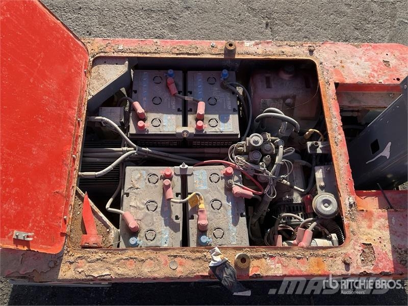 SkyJack SJ12 Vertical Mast Lift Used Personnel lifts and access elevators