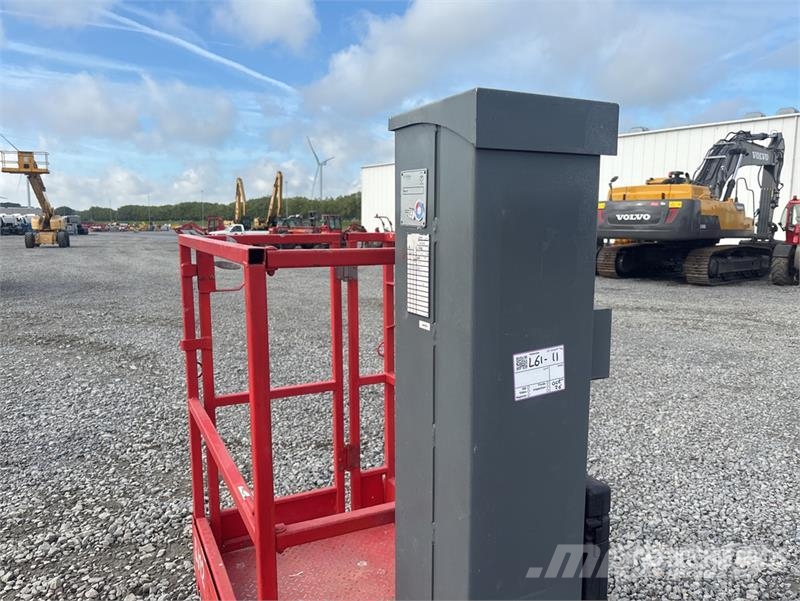 SkyJack SJ12 Vertical Mast Lift Vertikalna dvigala