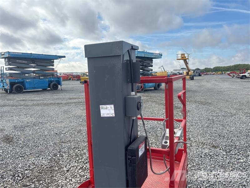 SkyJack SJ12 Vertical Mast Lift Vertikalna dvigala