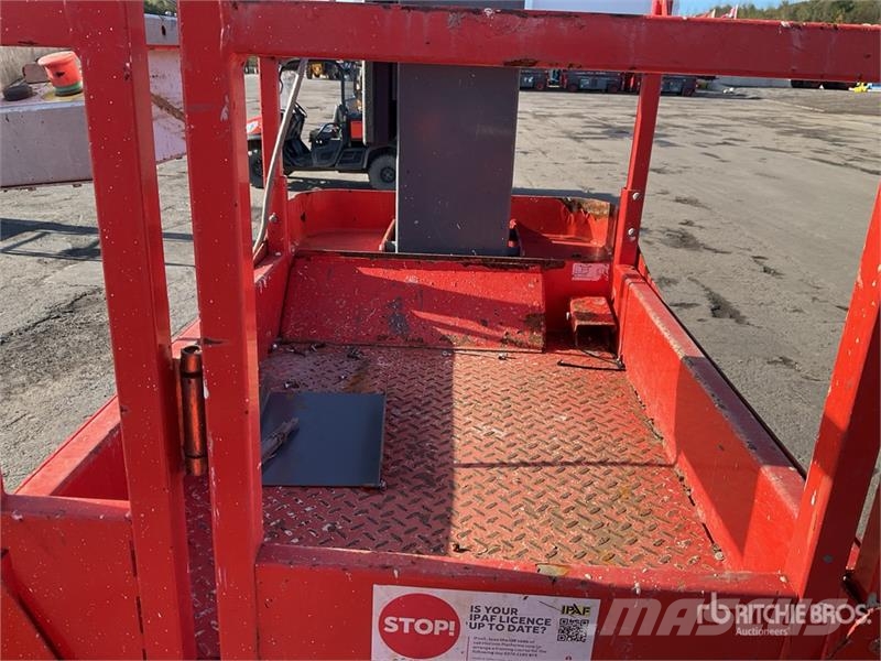 SkyJack SJ12 Vertical Mast Lift Used Personnel lifts and access elevators
