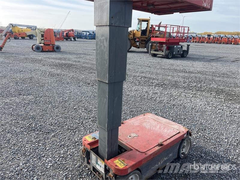 SkyJack SJ12 Vertical Mast Lift (Inoperable) رافعات السارية الرأسية