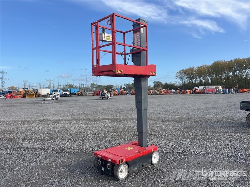 SkyJack SJ12 Vertical Mast Lift رافعات السارية الرأسية