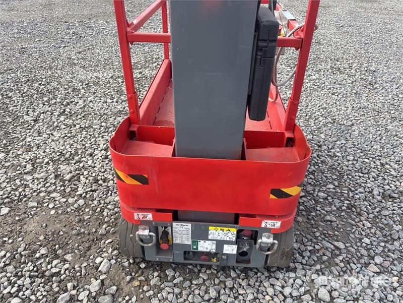 SkyJack SJ12 Vertical Mast Lift Vertikalna dvigala