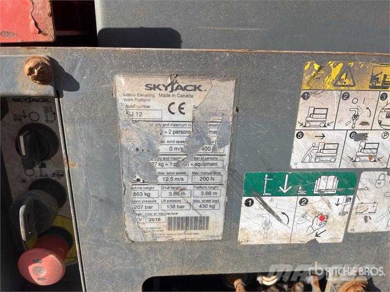 SkyJack SJ12 Vertical Mast Lift (Inoperable) رافعات السارية الرأسية